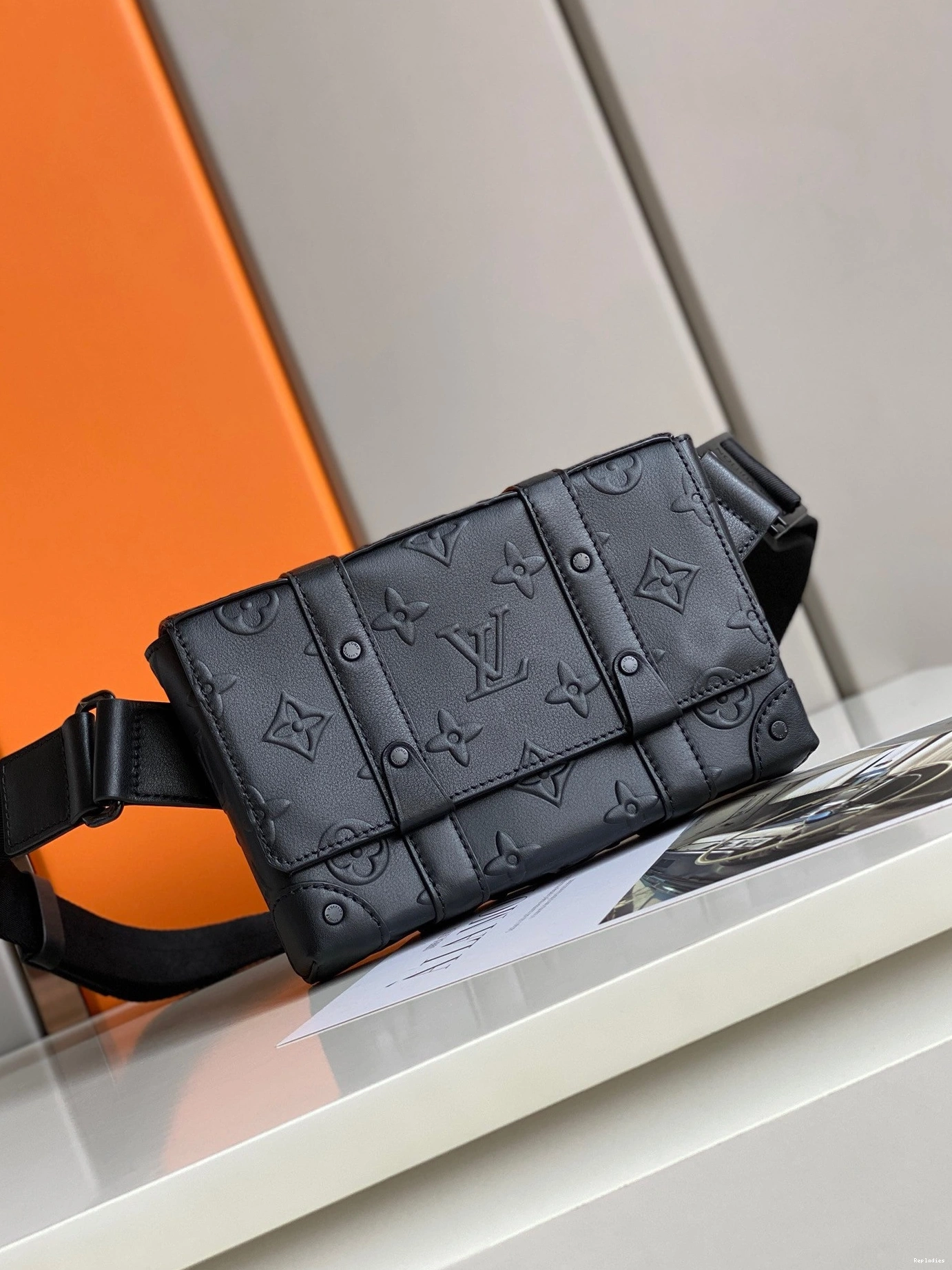 Cheap VUITTON TRUNK LOUIS SLINGBAG 0729